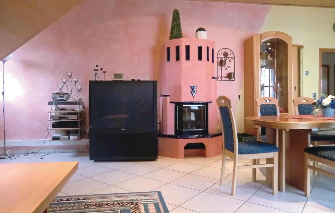 2 Bedroom Nice Apartment In Lissendorf Esterno foto