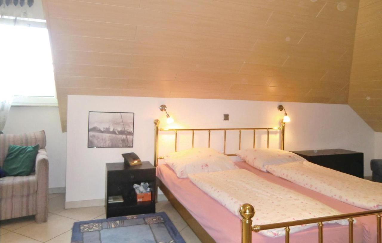 2 Bedroom Nice Apartment In Lissendorf Esterno foto